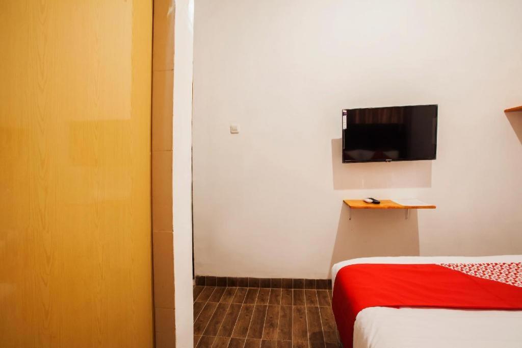 Oyo 2720 Sutomo Inn Medan Extérieur photo