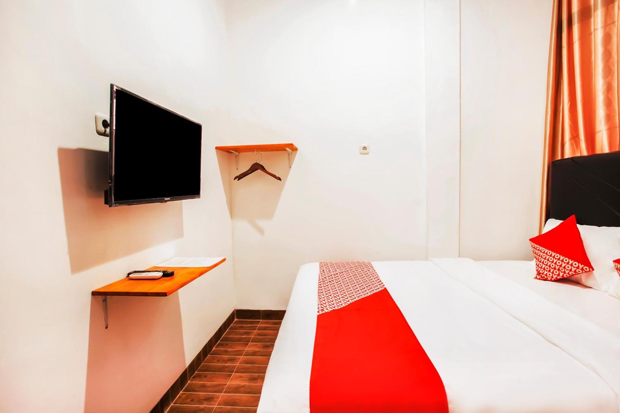 Oyo 2720 Sutomo Inn Medan Extérieur photo