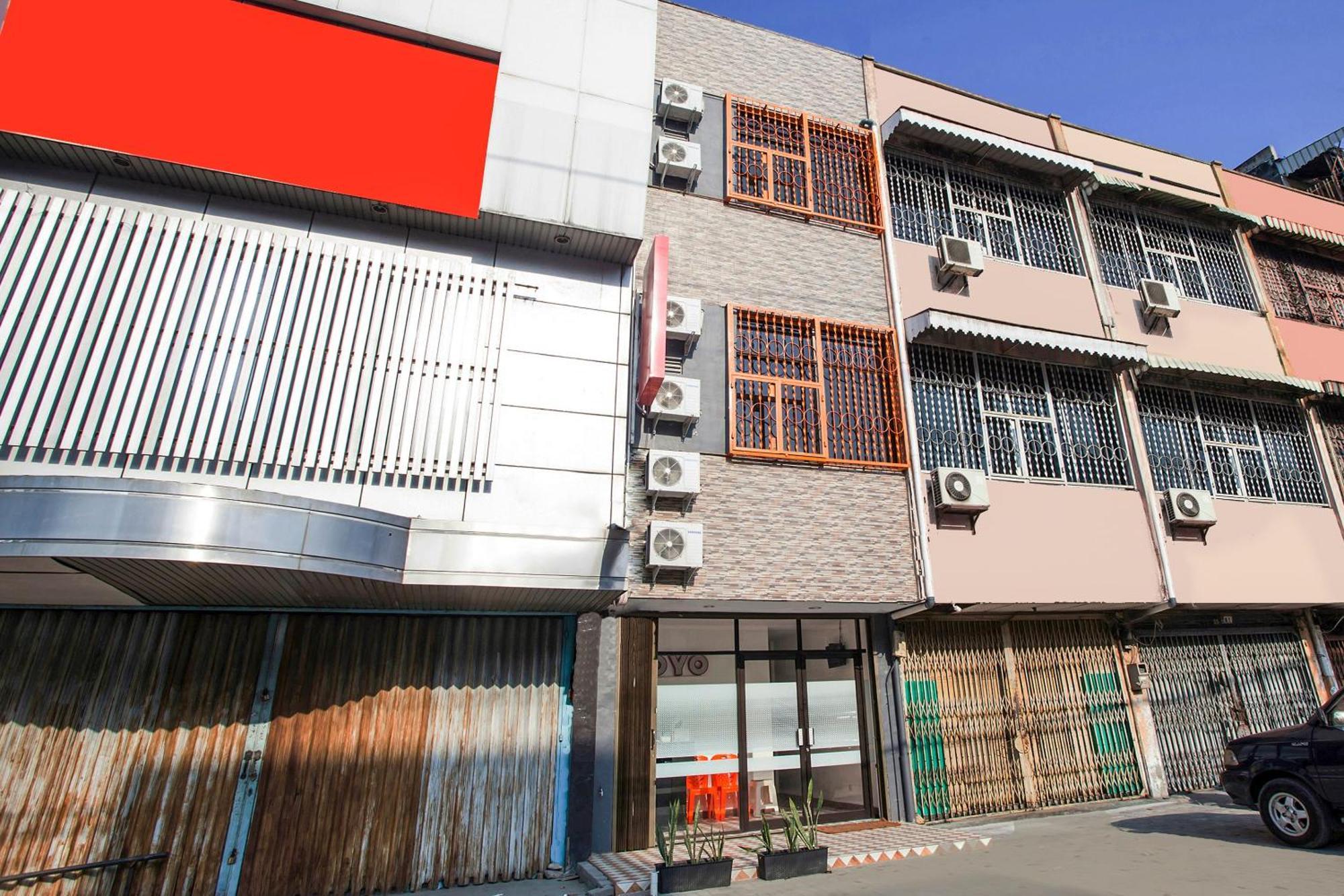 Oyo 2720 Sutomo Inn Medan Extérieur photo